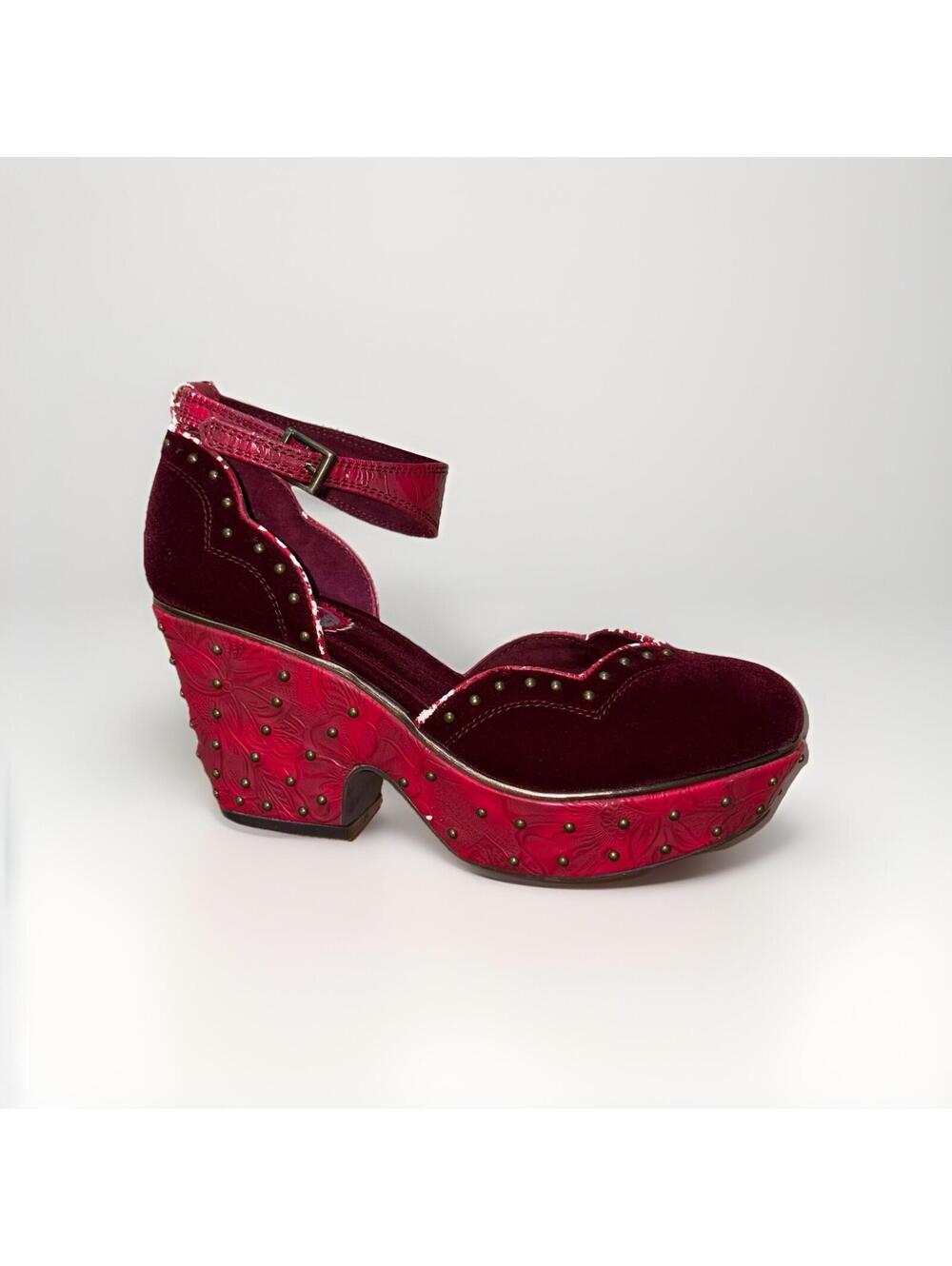 Miss L Fire Studded Platform Heels Red Velvet Women’s Size 39 8.5